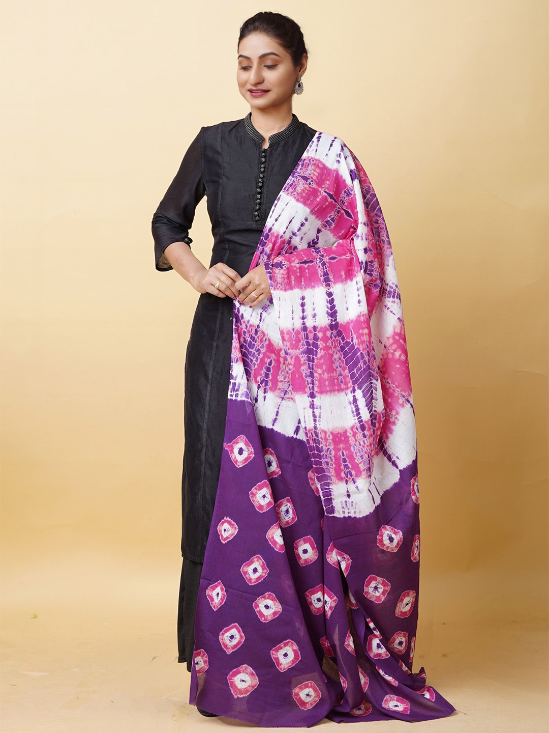 

Unnati Silks Tie and Dye Dyed Cotton Dupatta, Purple