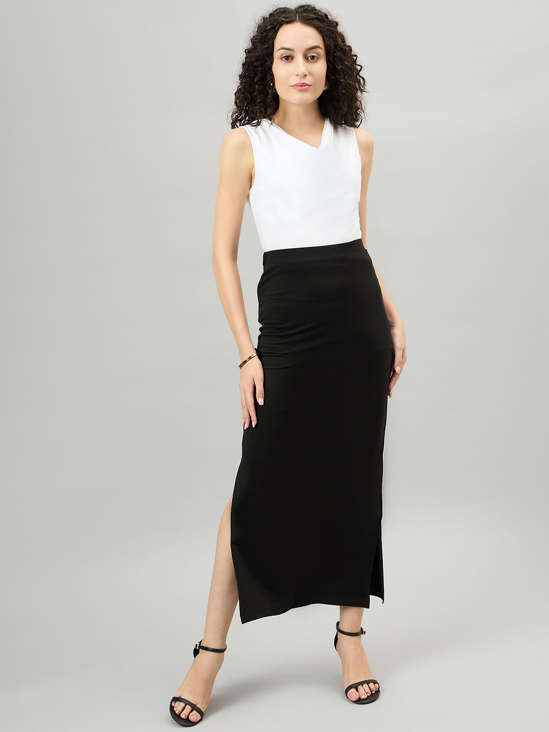 

FEMEA V Neck Sleeveless Top With Straight Skirt, Black