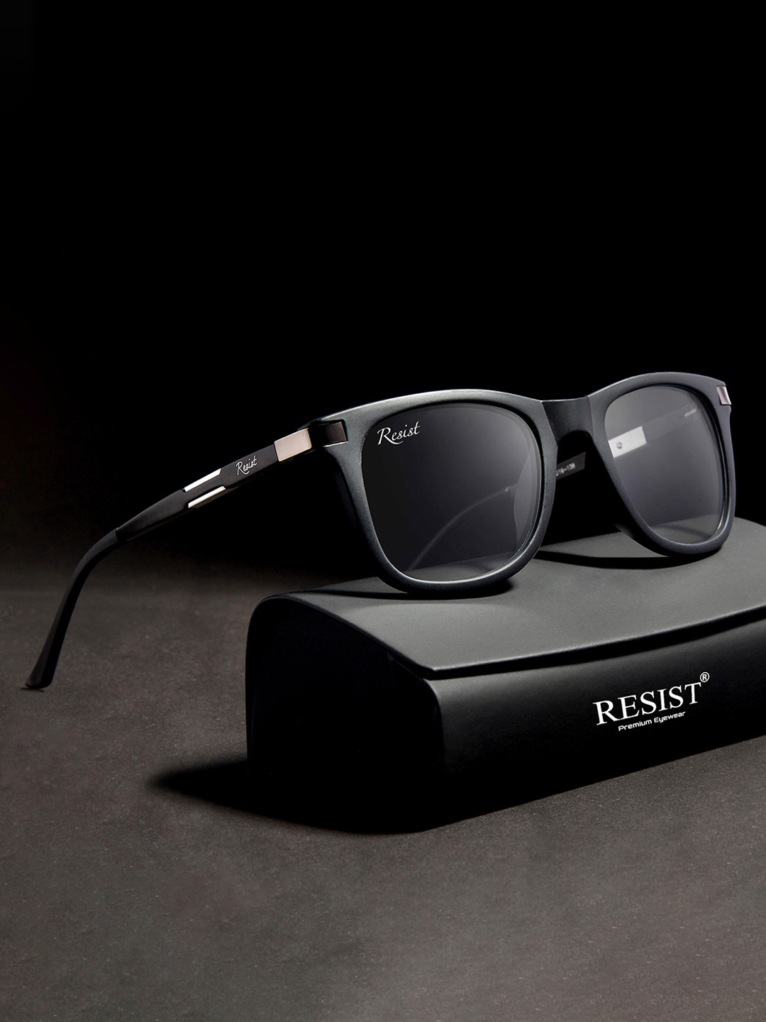 

RESIST EYEWEAR Unisex Wayfarer Sunglasses with UV Protected Lens ISIDORE BF DN1, Transparent