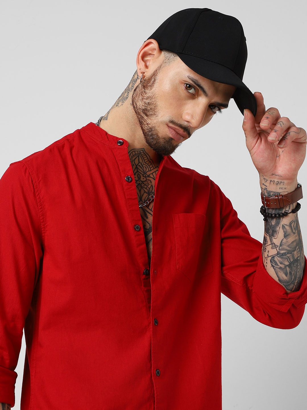

VASTRADO Men Solid Mandarin Collar Cotton Shirt, Red