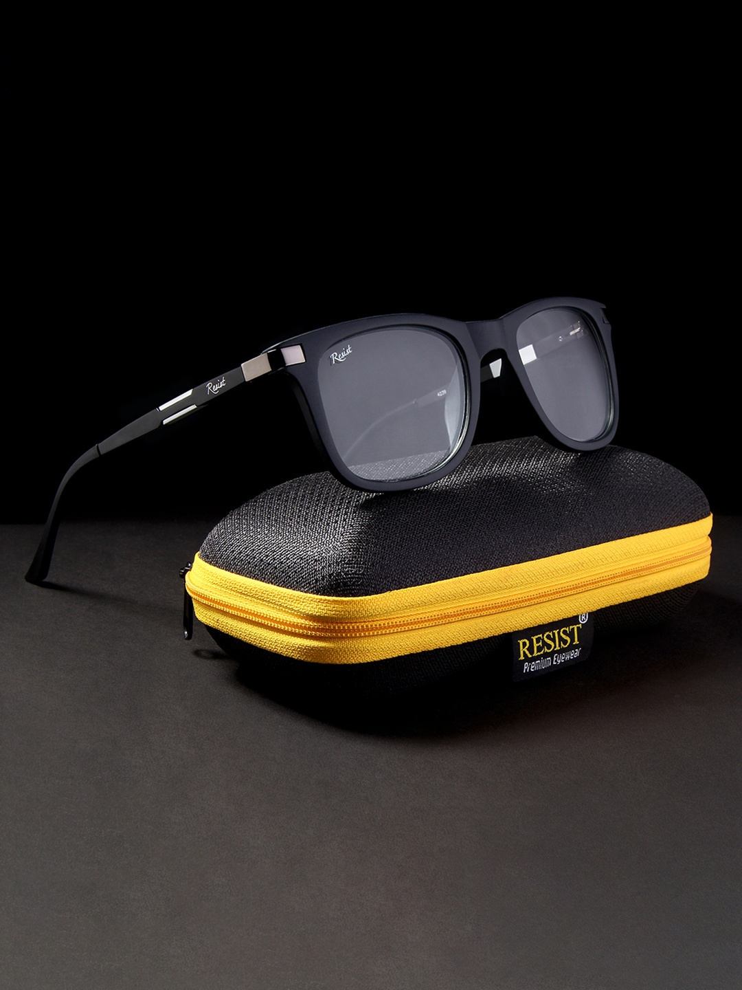

RESIST EYEWEAR Unisex Wayfarer Sunglasses with UV Protected Lens ISIDORE BF DN2, Transparent