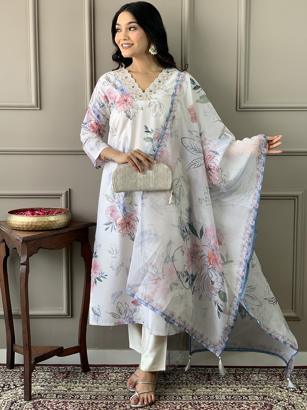 

KALINI Floral Printed Regular Thread Work Kurta ,Trousers & Dupatta, Grey