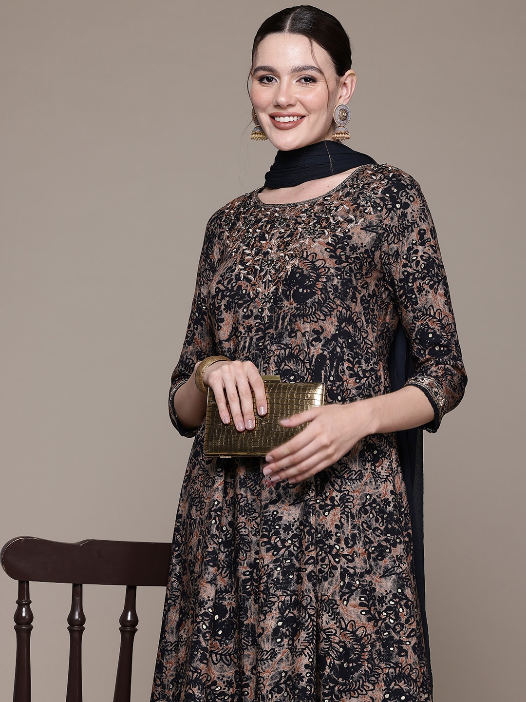 

Readiprint Floral Printed Empire Thread Work Kurta With Trousers & Dupatta, Black