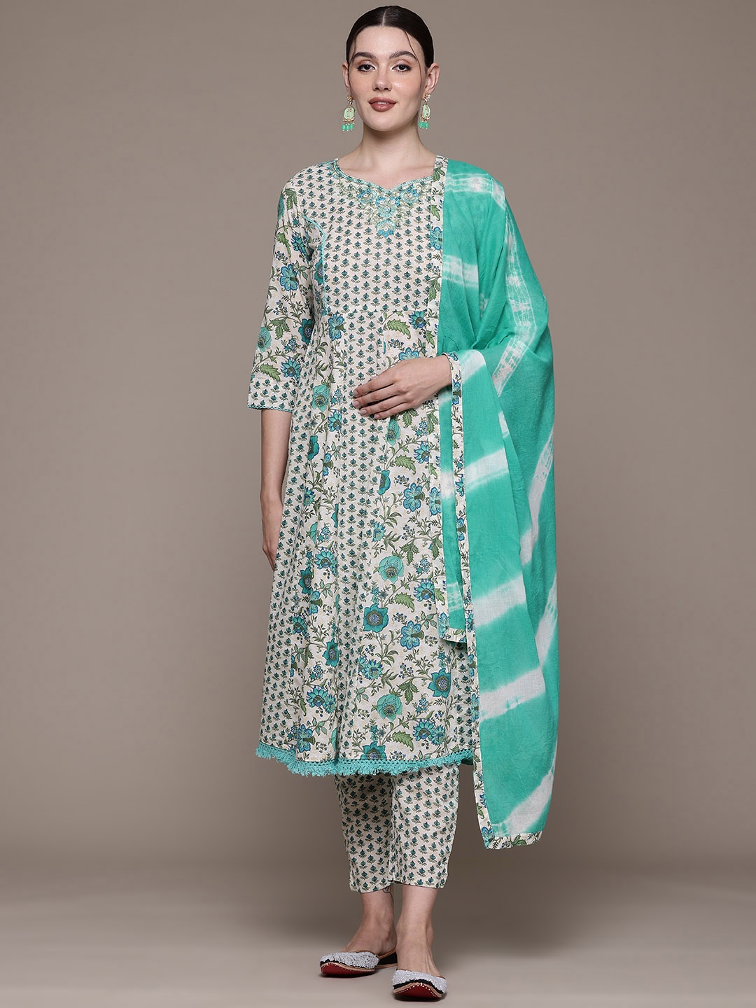 

Readiprint Floral Printed Empire Mirror Work Pure Cotton Kurta Set, Sea green