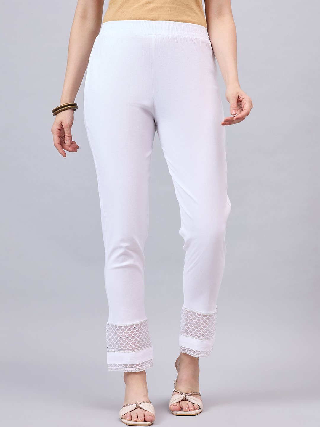 

THE PAJAMA FACTORY Women Embellished Trousers, White