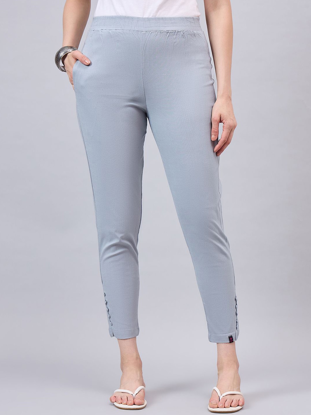 

THE PAJAMA FACTORY Women Relaxed Tapered Fit Trousers, Grey