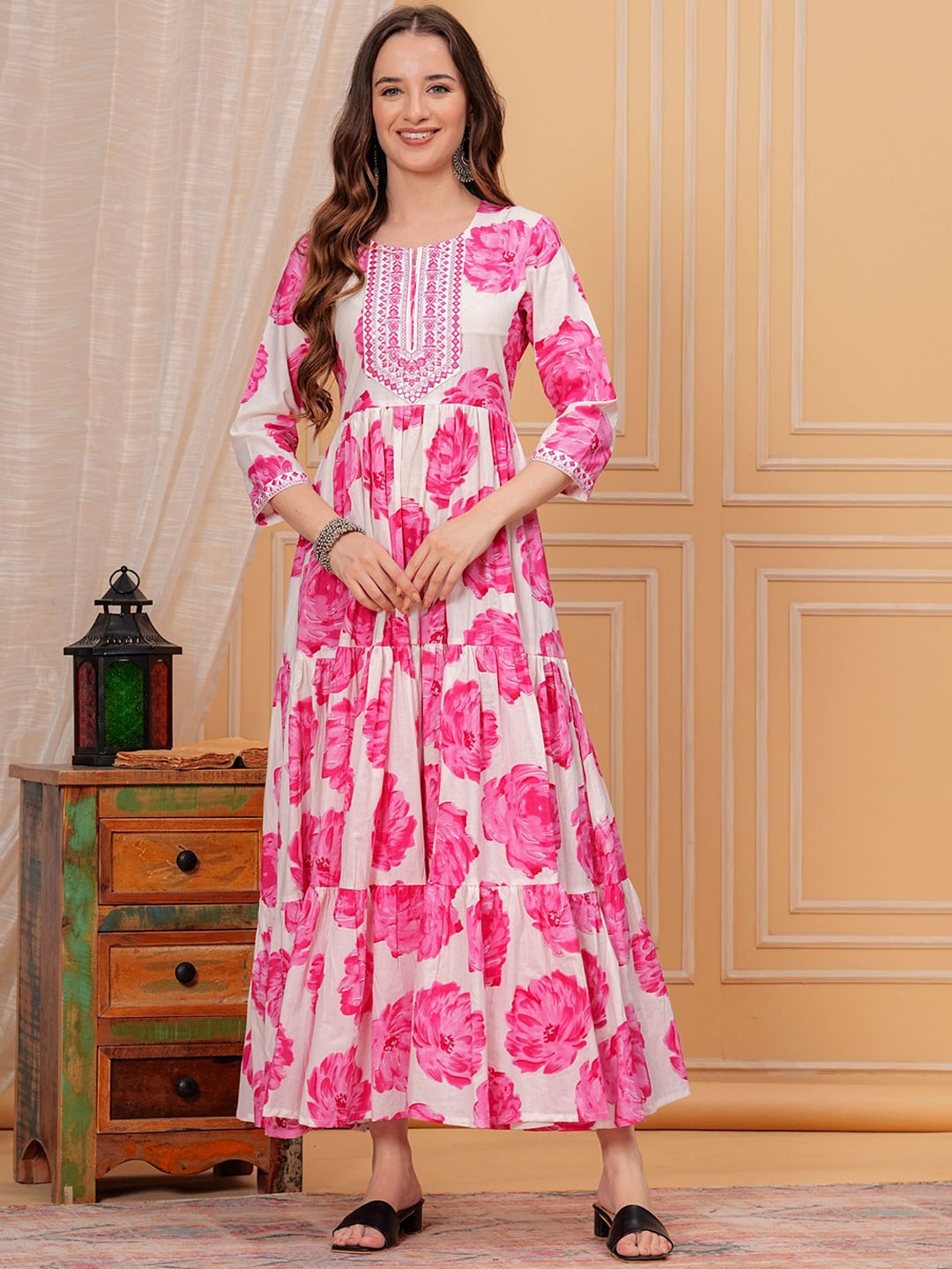 

FASHION DEPTH Floral Yoke Design Mirror Work Anarkali Kurta, Pink