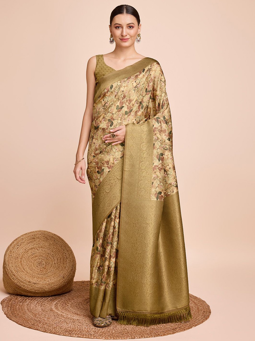 

LeeliPeeri Designer Woven Design Zari Designer Kanjeevaram Saree, Mustard