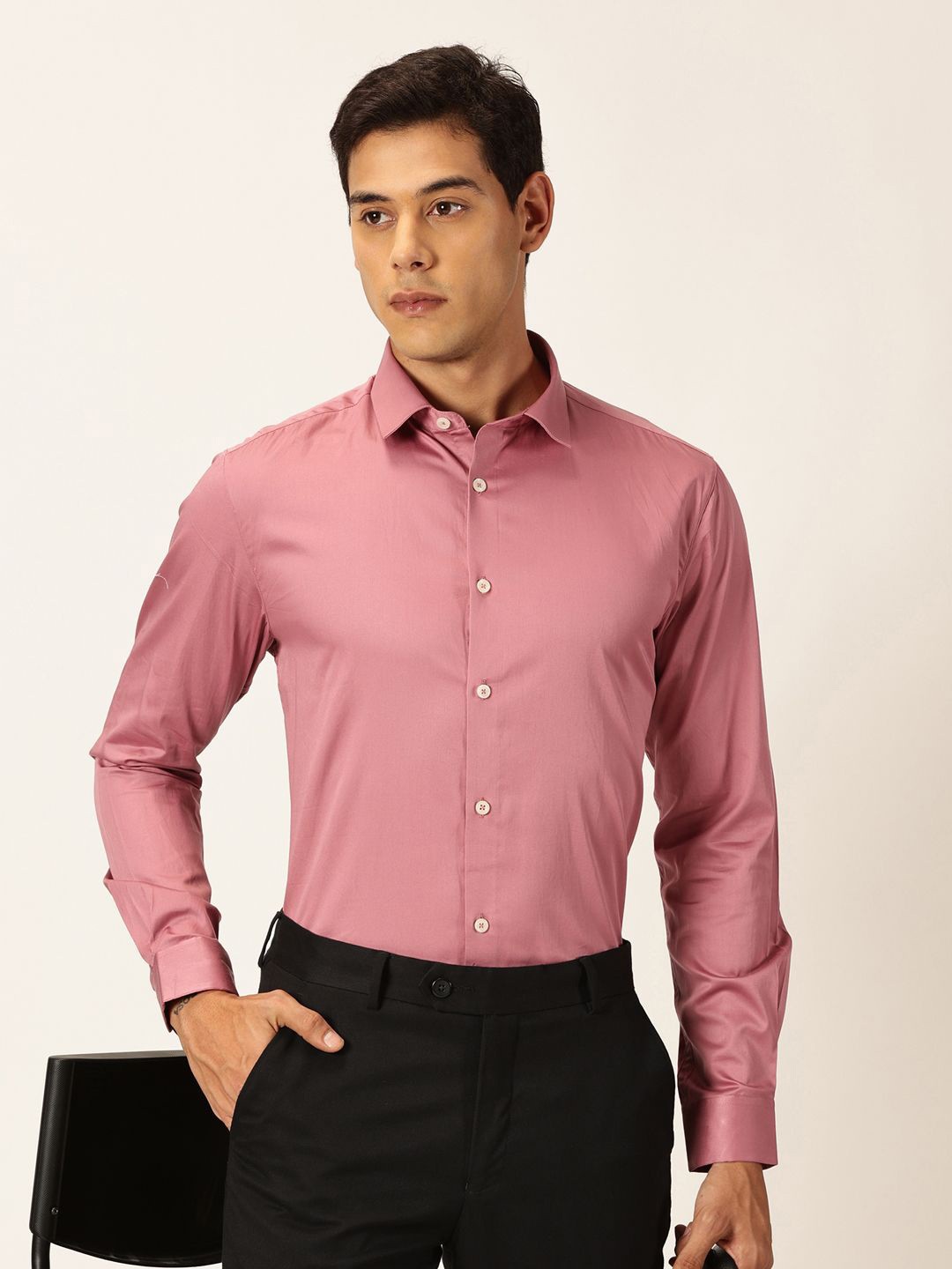 

Thomas Scott Men Solid Slim Fit Opaque Formal Shirt, Pink