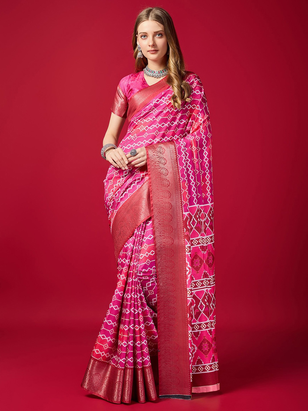 

Fashion FRICKS Zari Printed Saree, Pink
