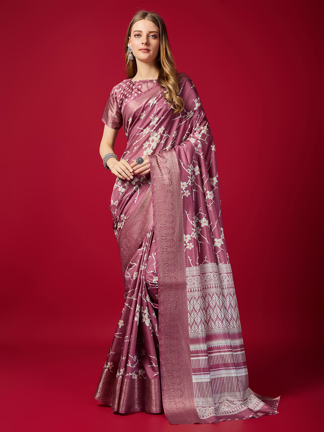 

Fashion FRICKS Floral Digital Printed Saree, Maroon