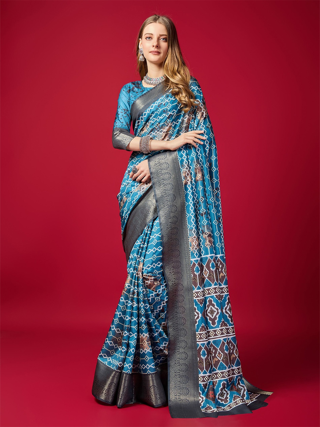 

Fashion FRICKS Bandhani Zari Saree, Blue