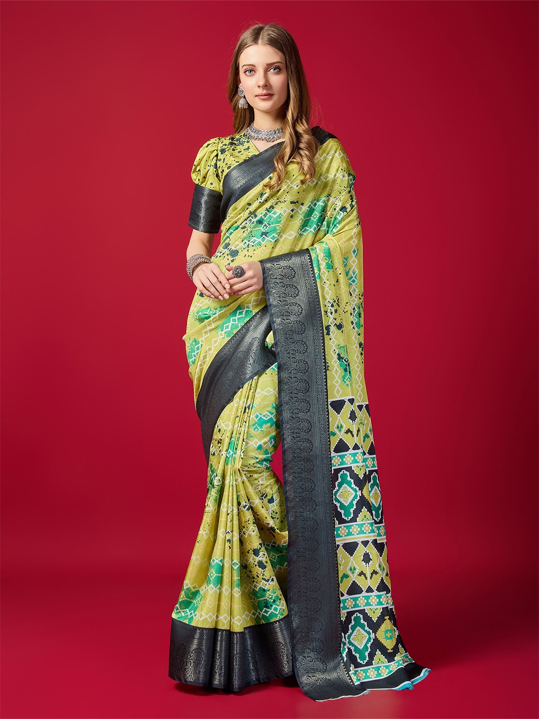 

Fashion FRICKS Geometric Printed Zari Saree With Blouse Piece, Yellow