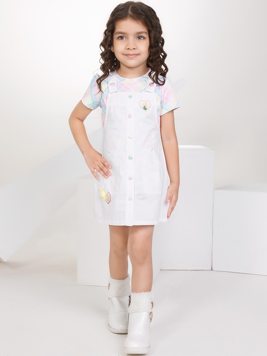 

Peppermint Girls Printed Details Dungaree With T-Shirt, White