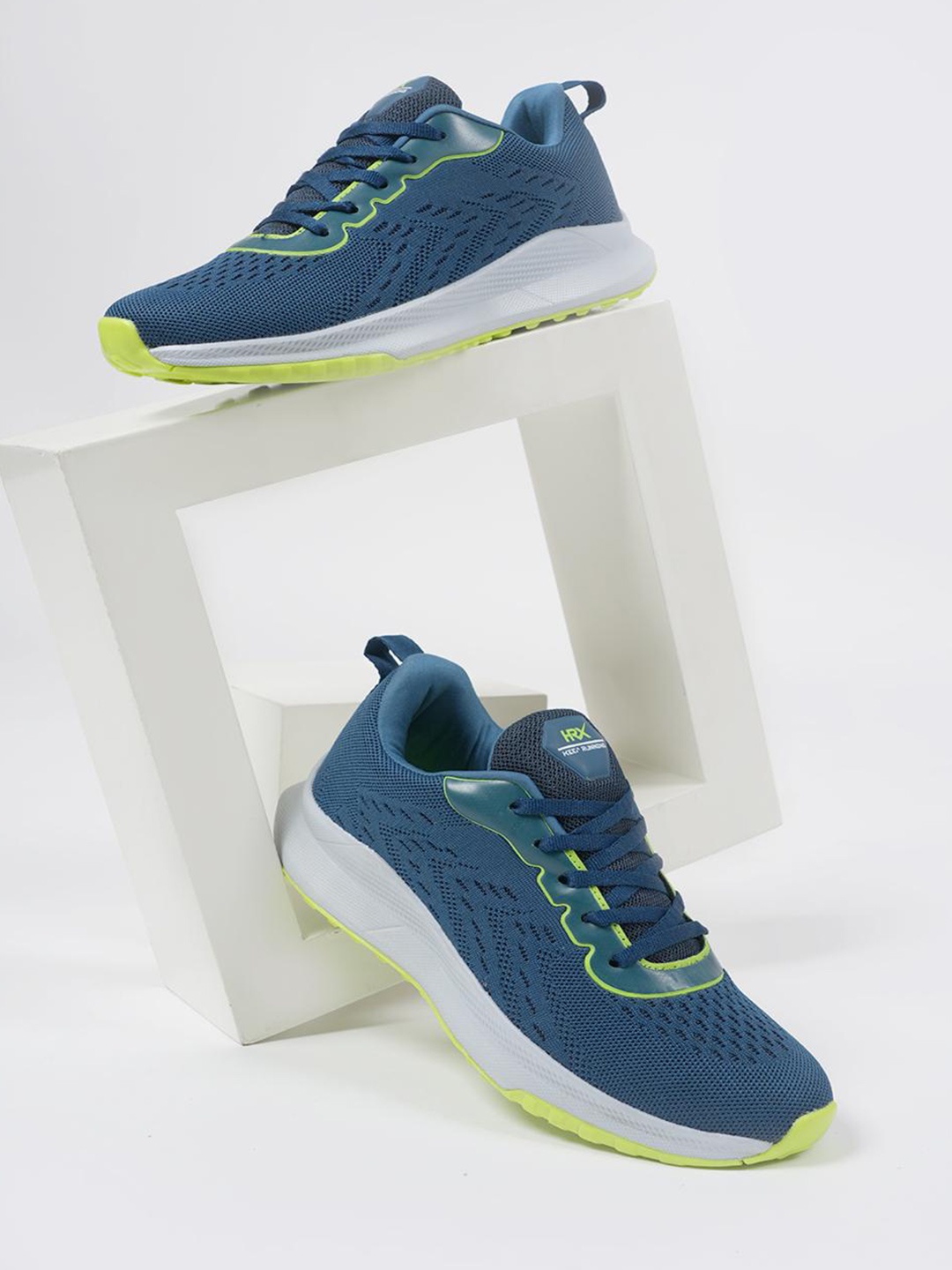 

HRX by Hrithik Roshan Men Textile Walking Non-Marking Shoes, Teal