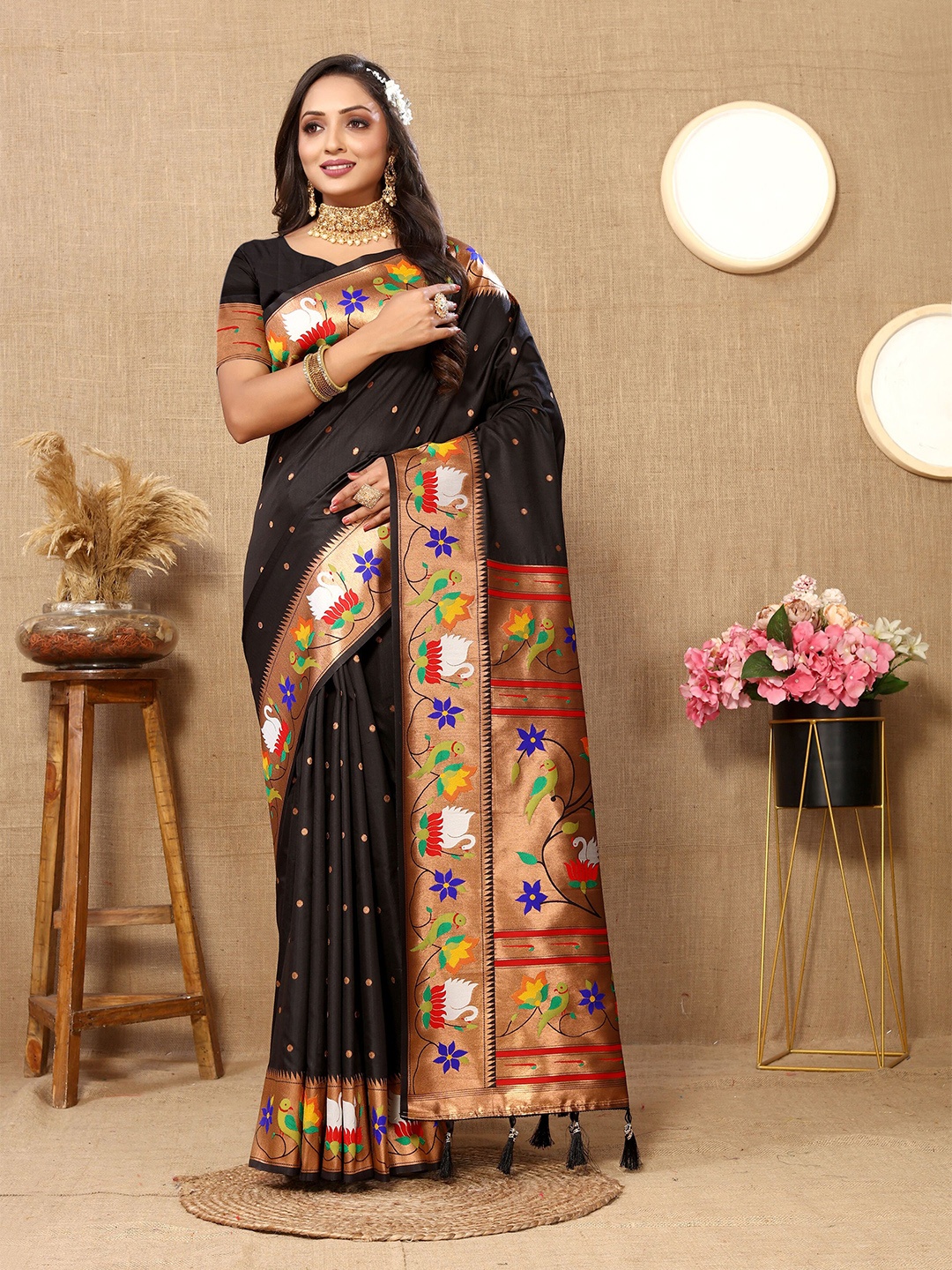 

VEECHIS Woven Design Zari Pure Silk Paithani Saree, Black