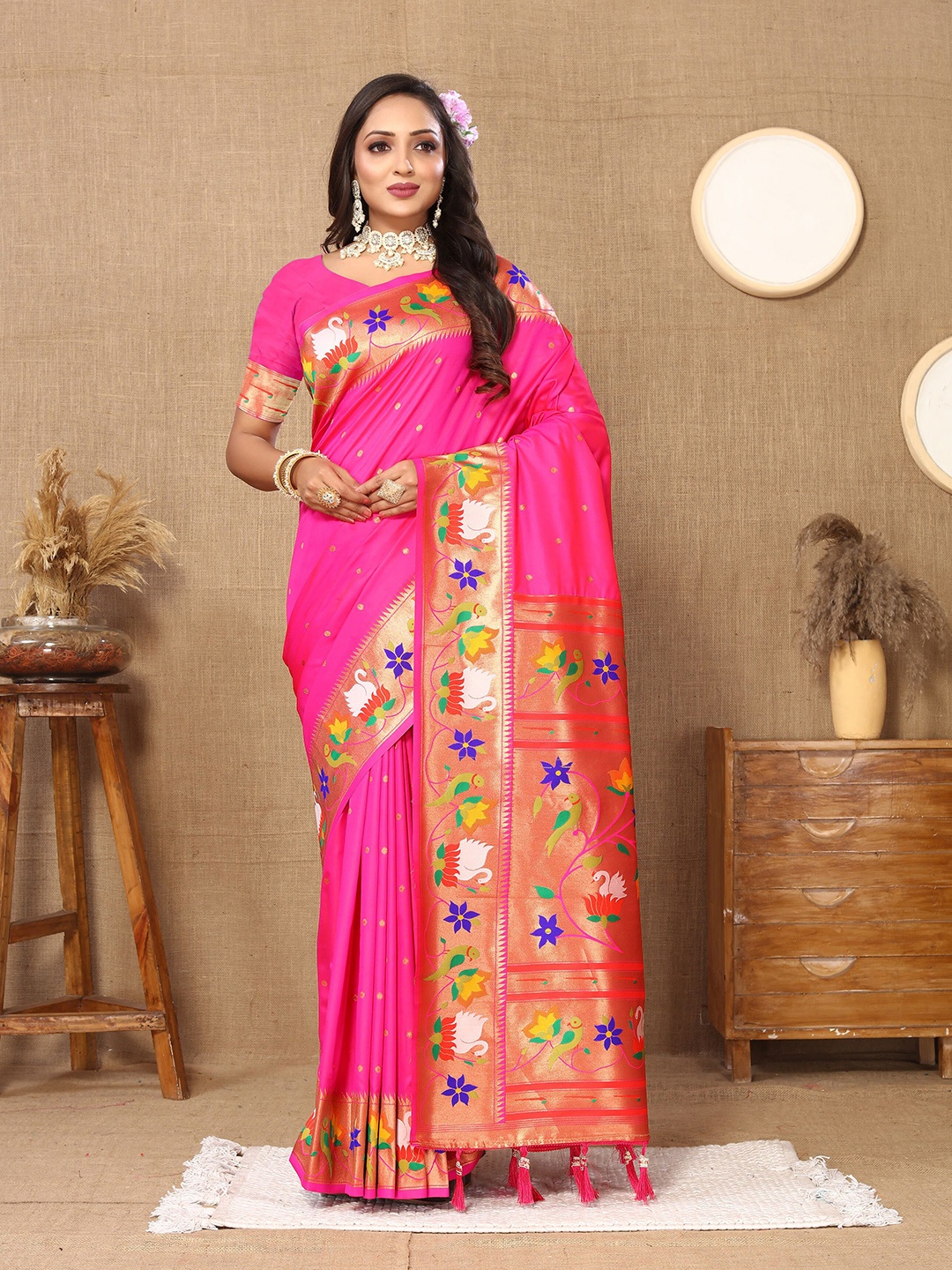 

VEECHIS Woven Design Zari Pure Silk Paithani Saree, Pink