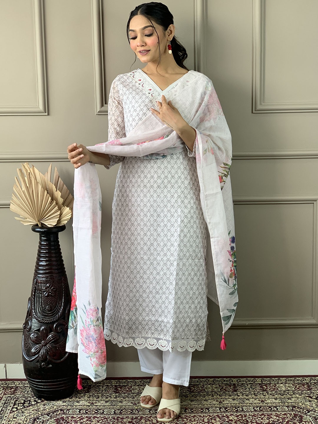 

KALINI Geometric Printed Regular Thread Work Straight Kurta With Trousers & Dupatta, Off white