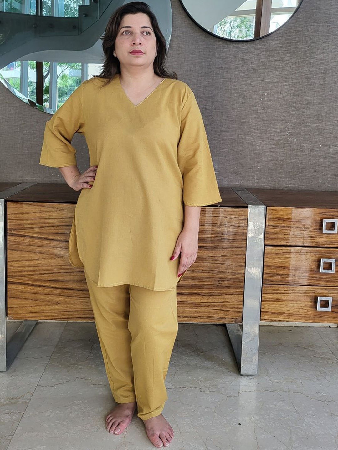 

Freesia Array V Neck Pure Cotton Night suit, Tan