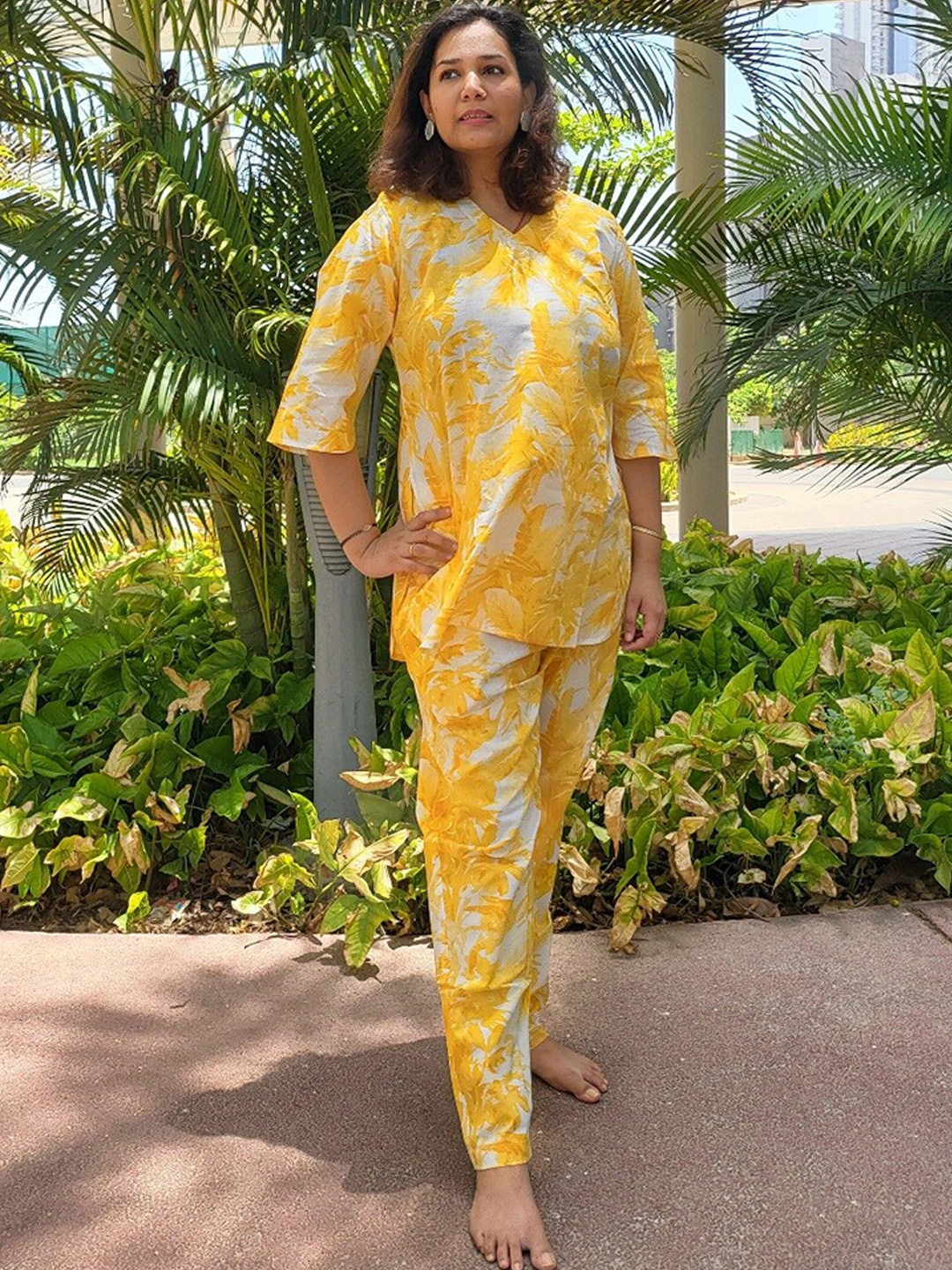 

Freesia Array Women Printed Night suit, Yellow