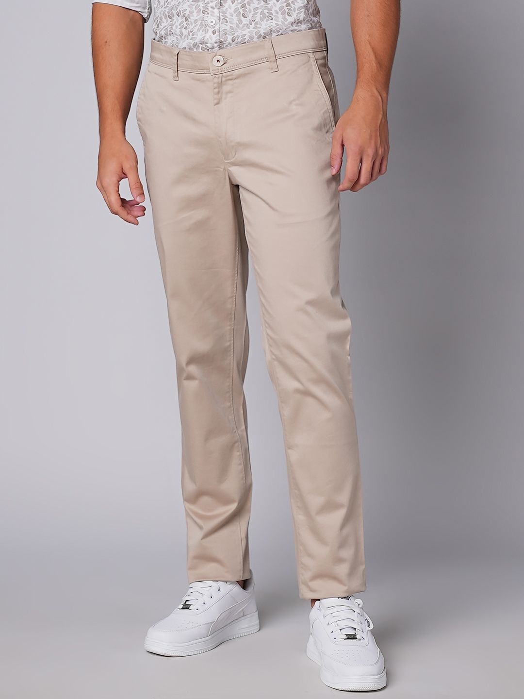 

Oxemberg Men Mid-Rise Slim Fit Trousers, Beige