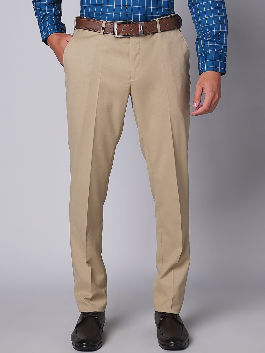 

Oxemberg Men Slim Fit Trousers, Beige