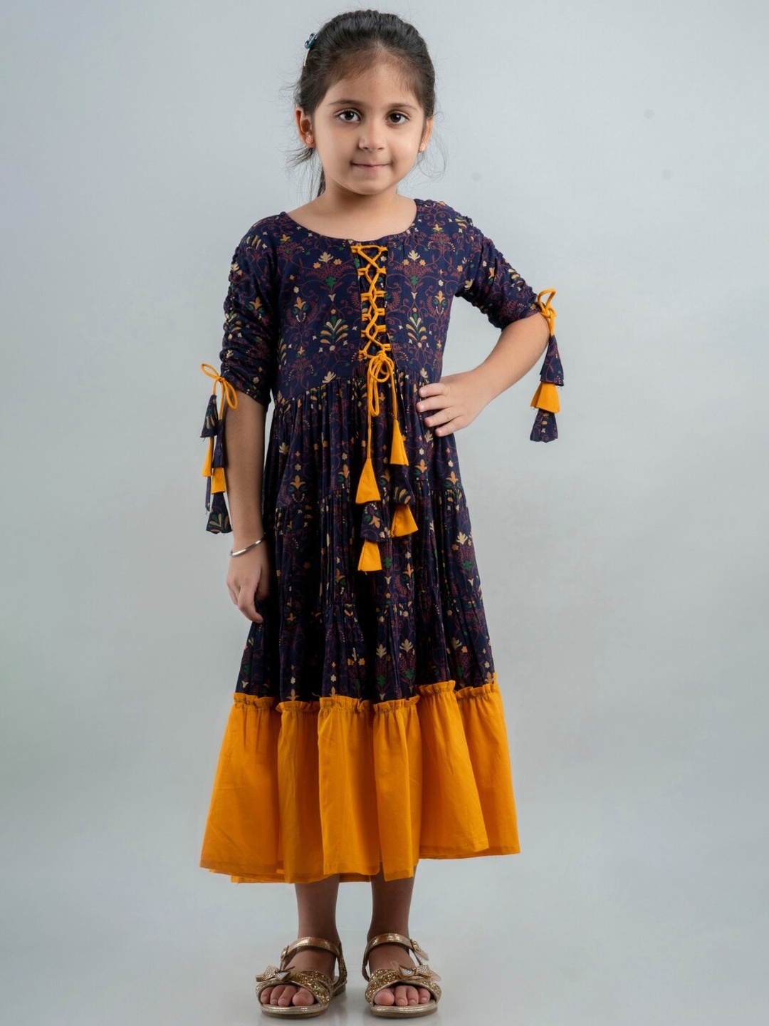 

Cutiediva Girls Ethnic Motifs Printed Fit & Flared Midi Ethnic Dress, Blue