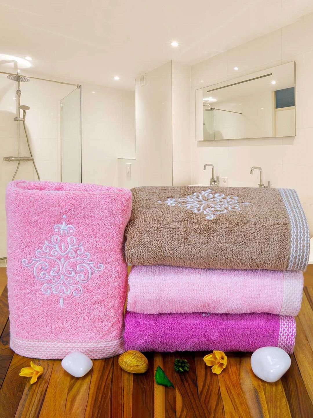 

RANGOLI Pink & Brown 4 Piece Other 600 GSM Towel Set