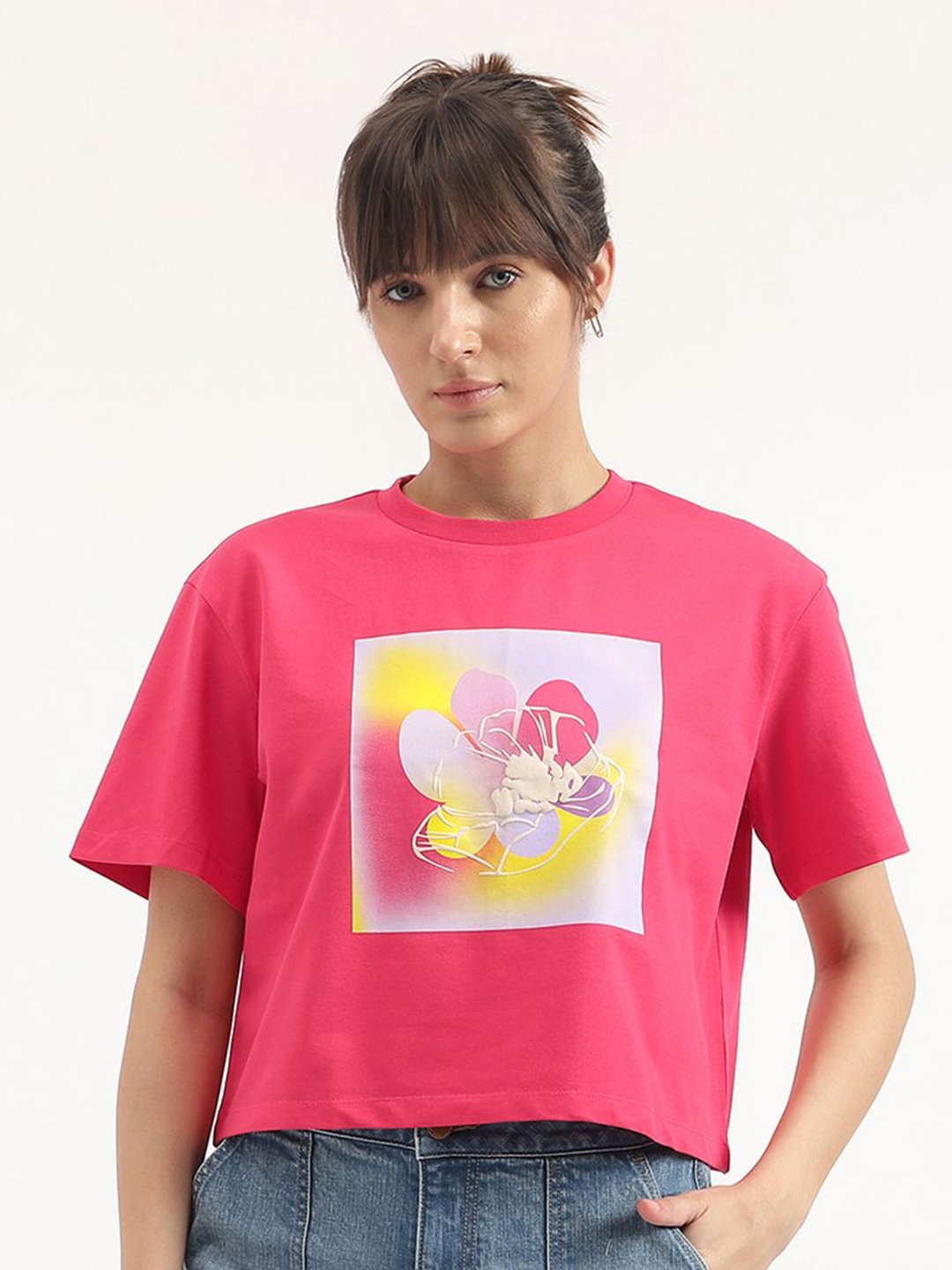 

United Colors of Benetton Women Graphic Printed Round Neck T-shirt, Pink