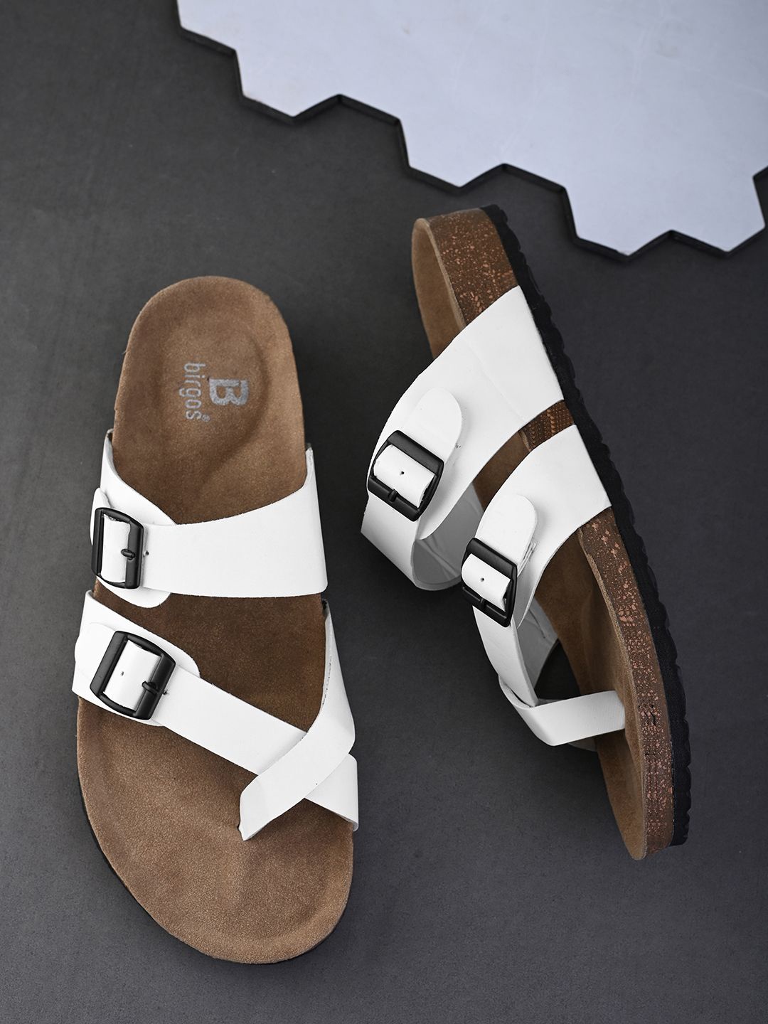 

birgos Men Leather Buckle Comfort Sandals, White