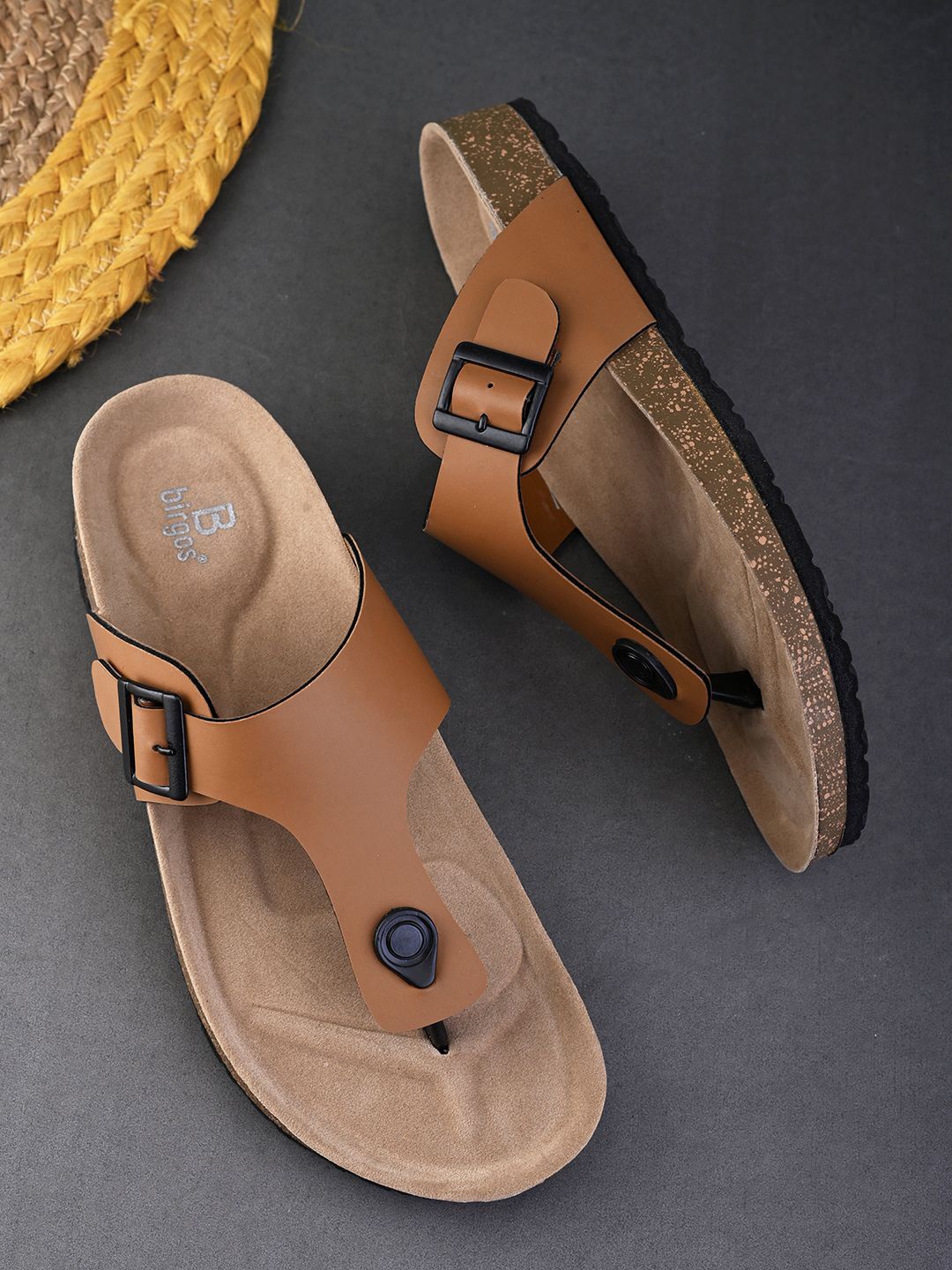 

birgos Men Leather Buckle Comfort Sandals, Tan