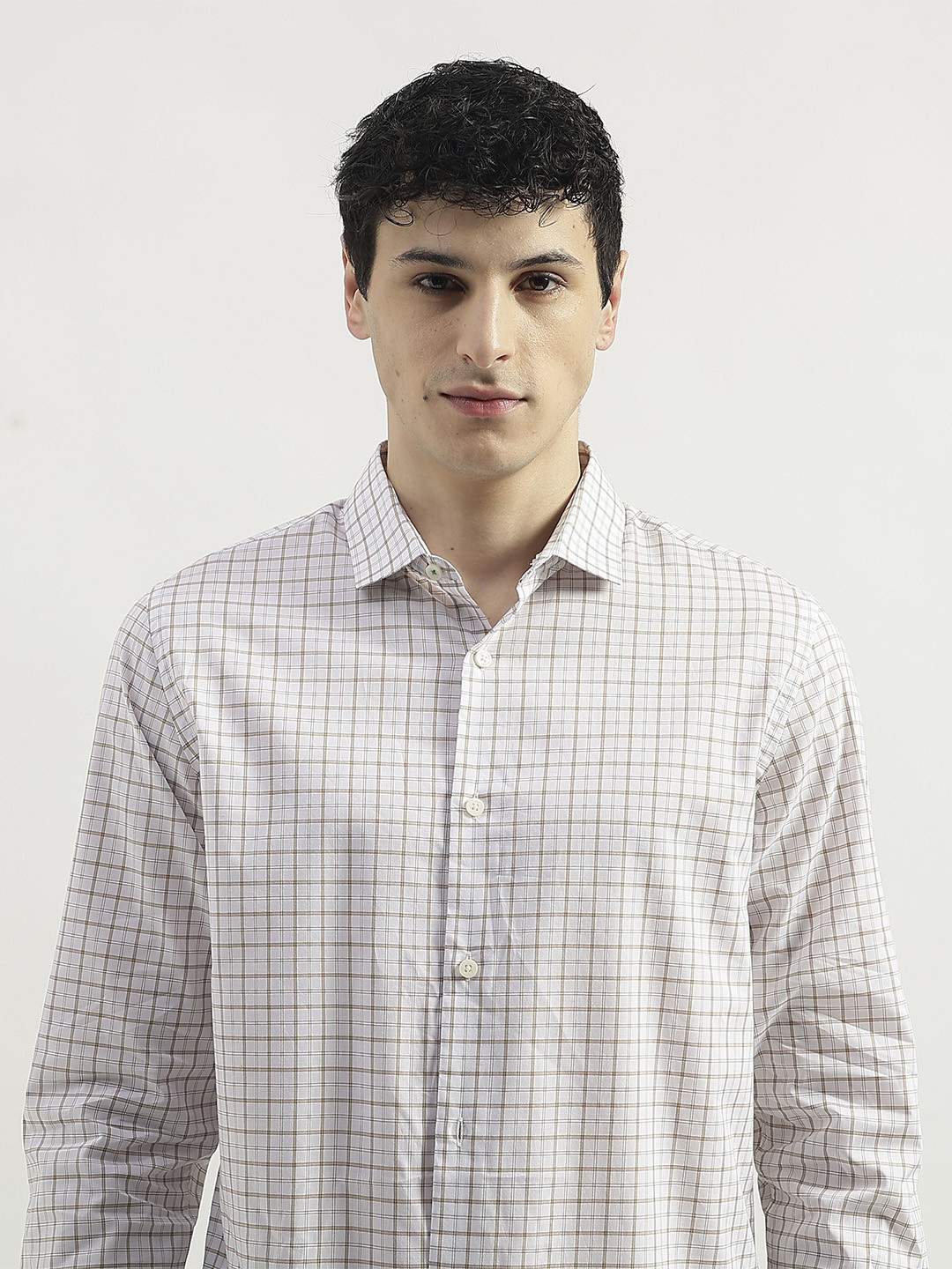 

United Colors of Benetton Men Solid Cotton Grid Tattersall Checked Opaque Casual Shirt, White