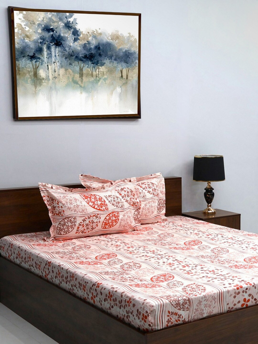 

BOMBAY DYEING Orange & White Floral Printed 144 TC King Bedsheet with 2 Pillow Covers