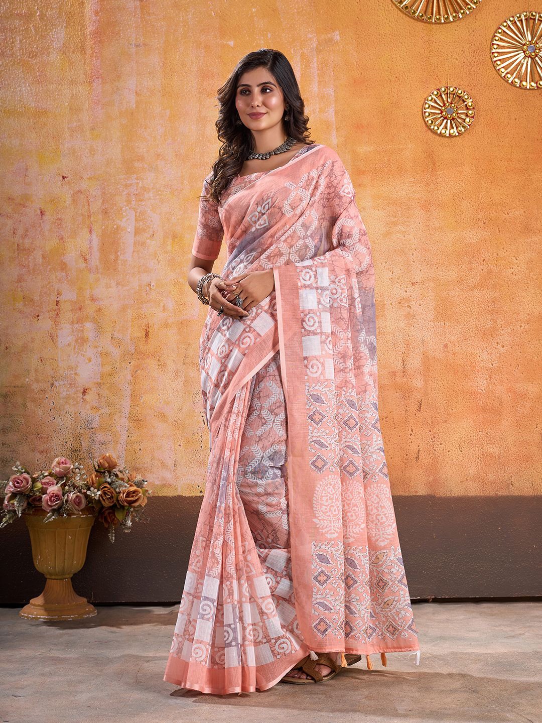 

Fashion FRICKS Ethnic Motifs Printed Saree With Blouse Piece, Peach