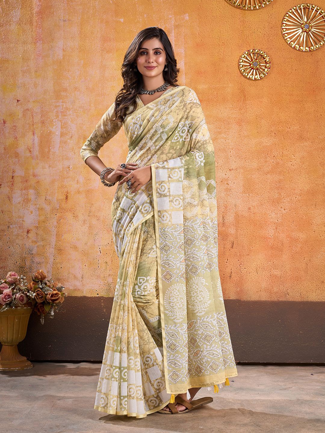 

Fashion FRICKS Abstract Printed Saree, Beige