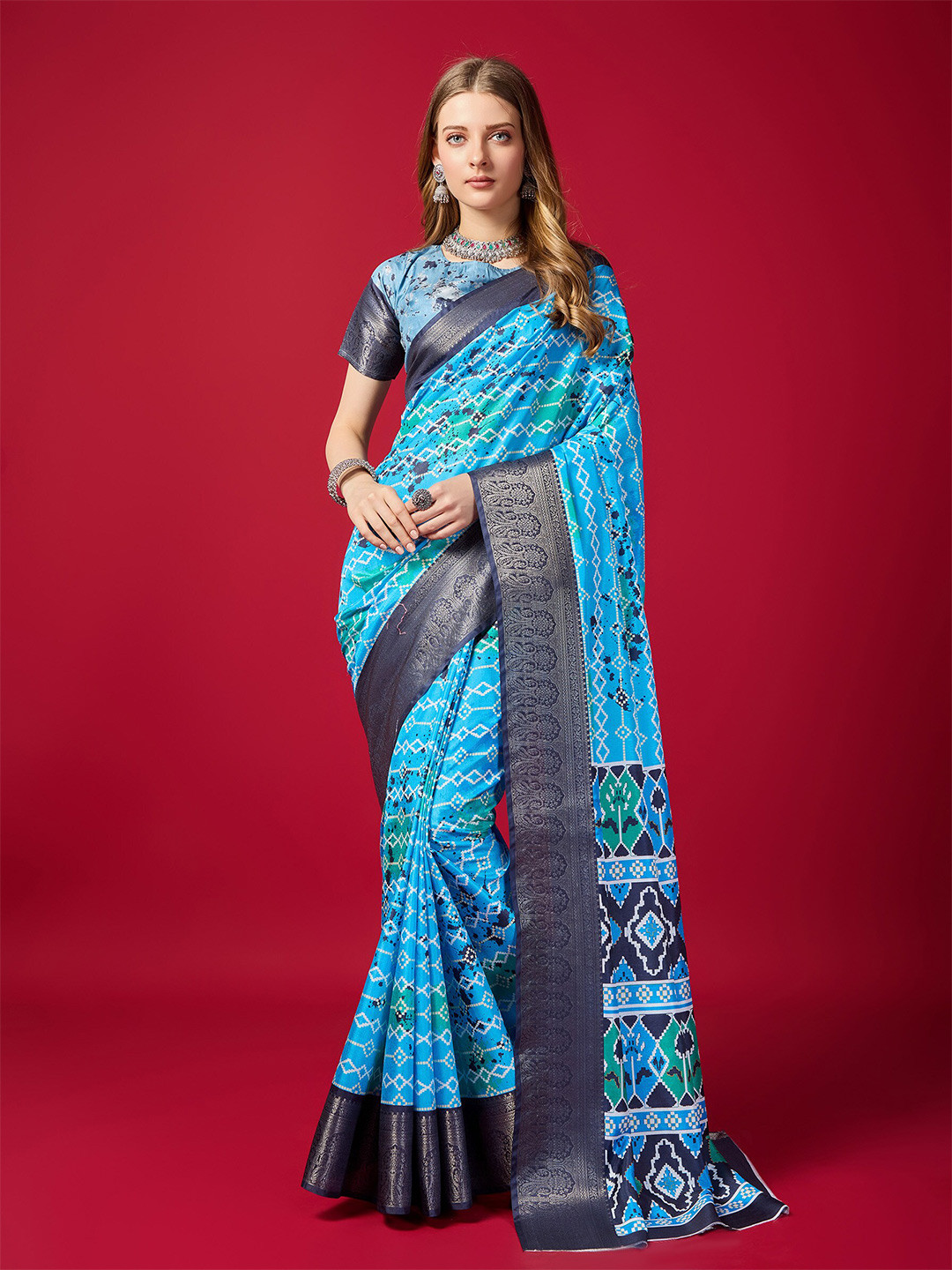 

Fashion FRICKS Bandhani Zari Saree, Blue