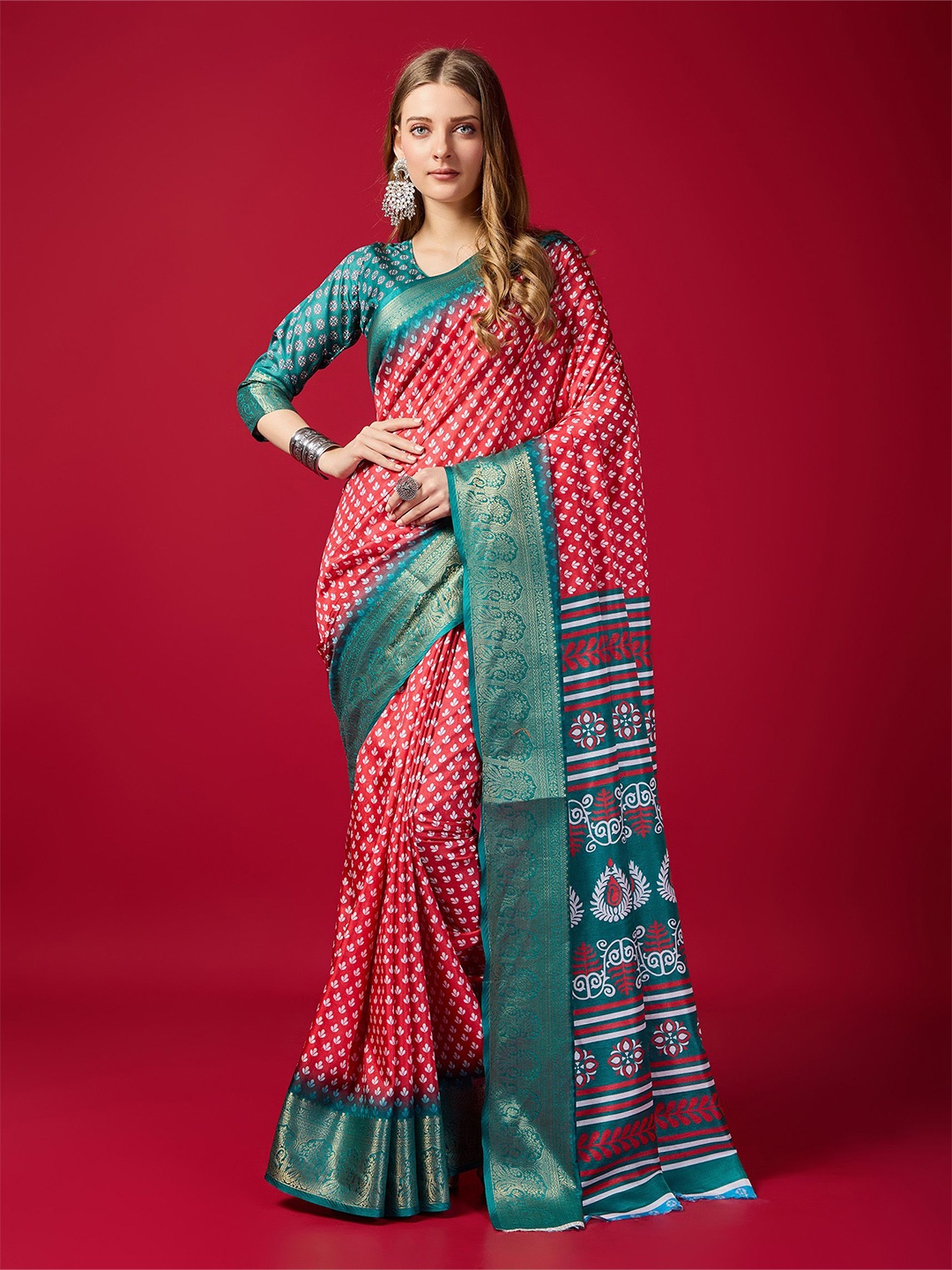 

Fashion FRICKS Ethnic Motifs Zari Saree, Red