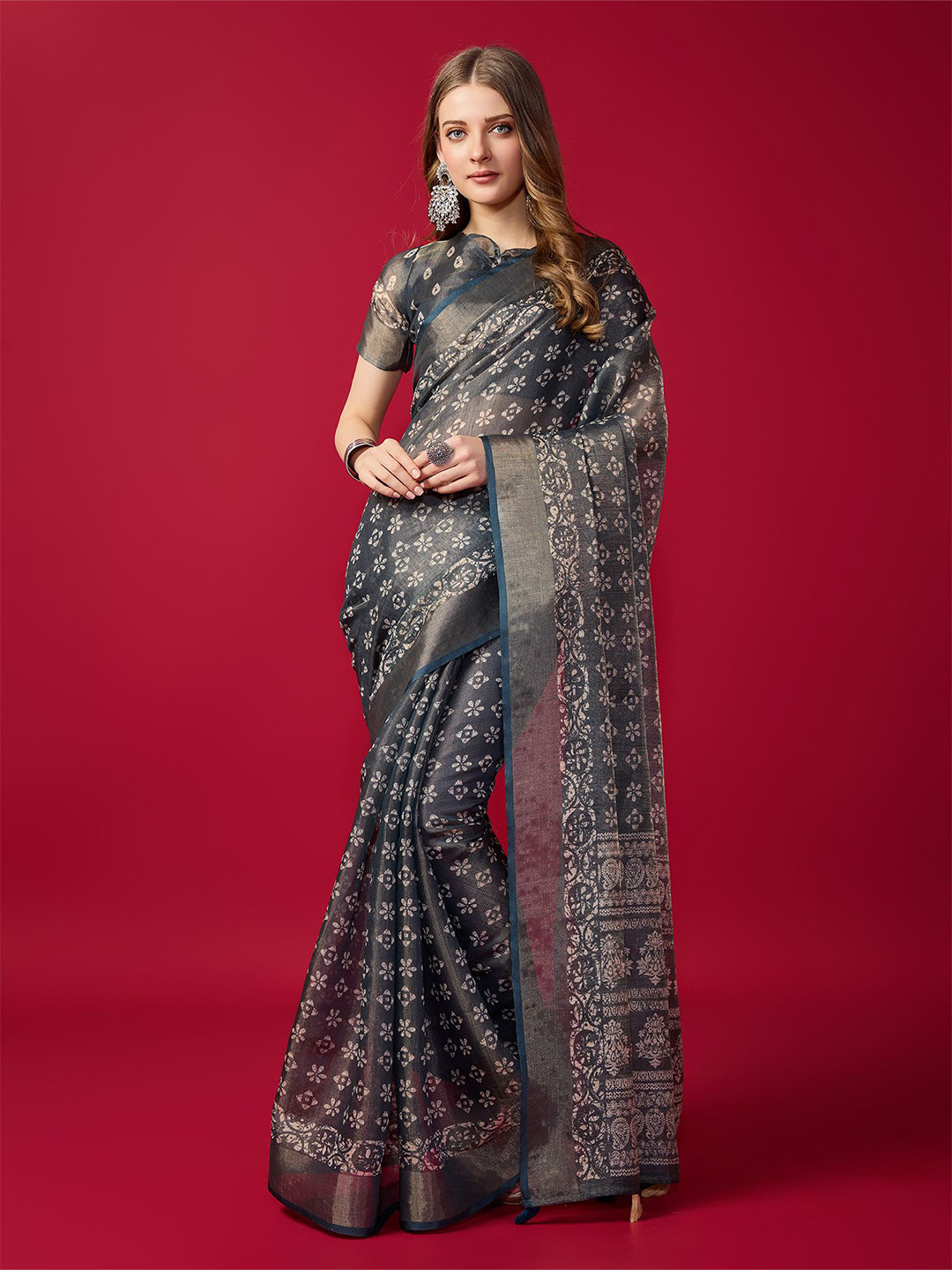 

Fashion FRICKS Ethnic Motifs Zari Saree With Blouse Piece, Grey