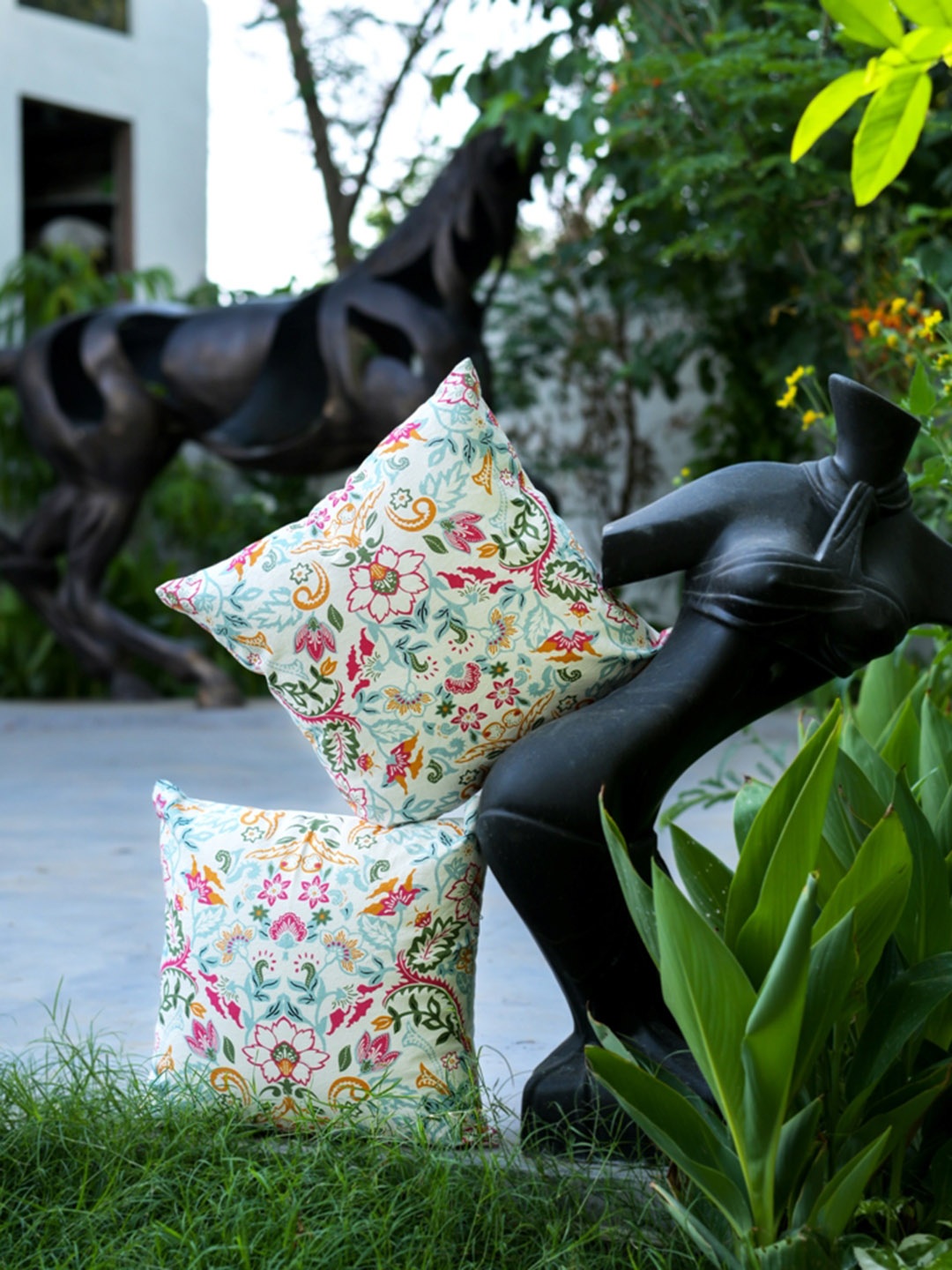 

ABSTRACT INDIA White & Green Floral Cotton Square Cushion Cover