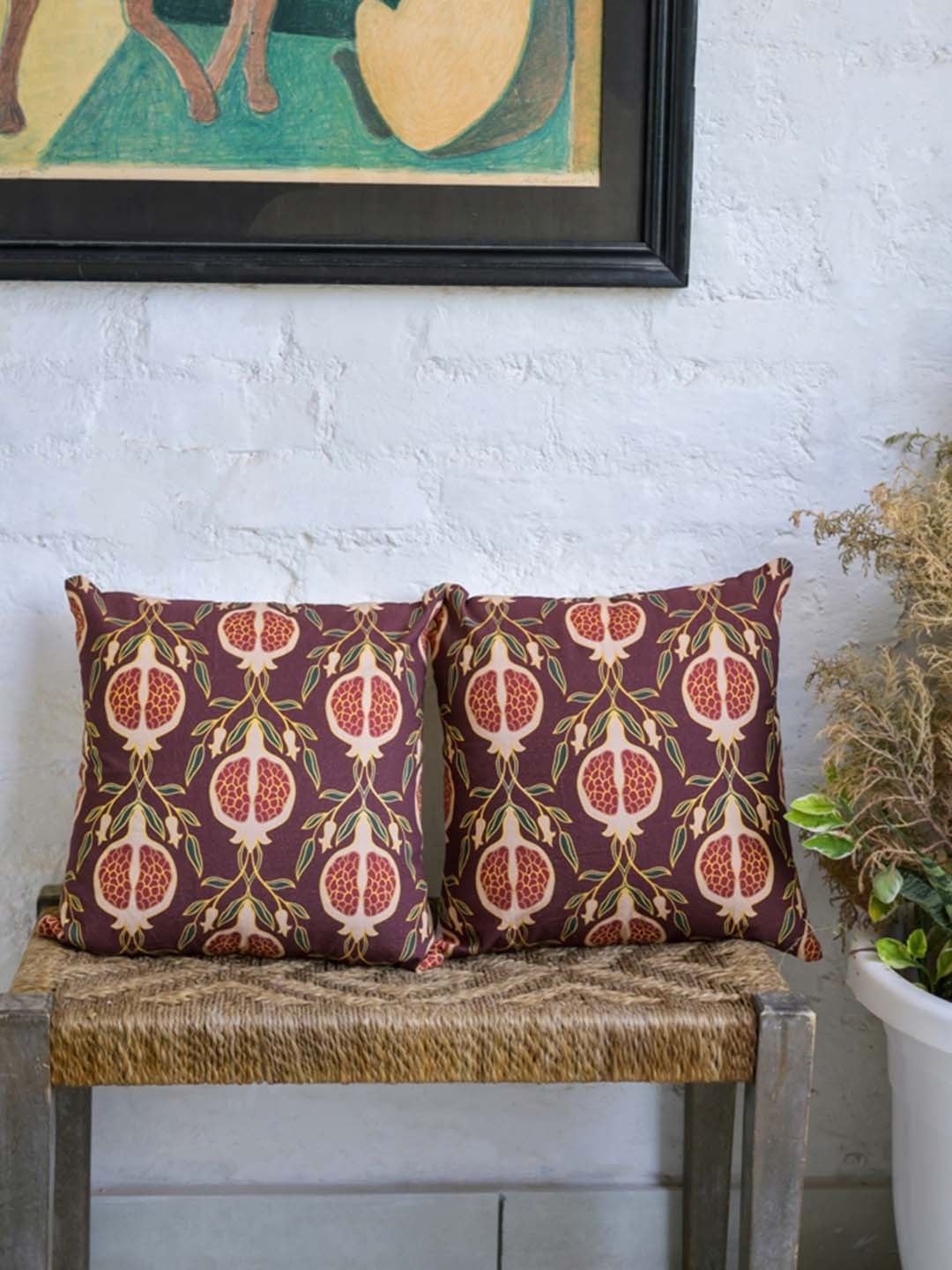

ABSTRACT INDIA Red & Green Geometric Cotton Square Cushion Cover