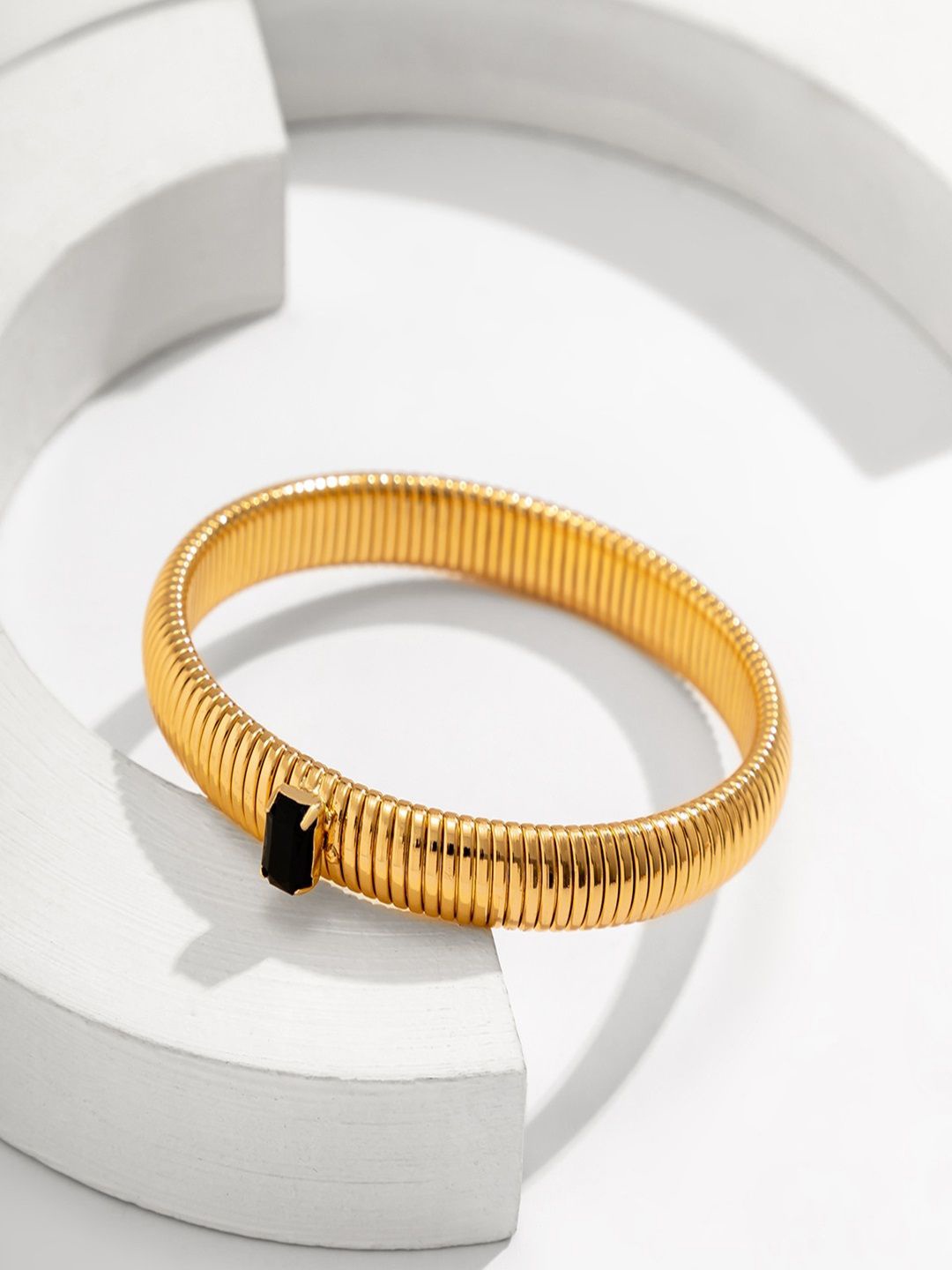 

AQUASTREET Zircon 18K Gold-Plated Waterproof Stretch Bracelet