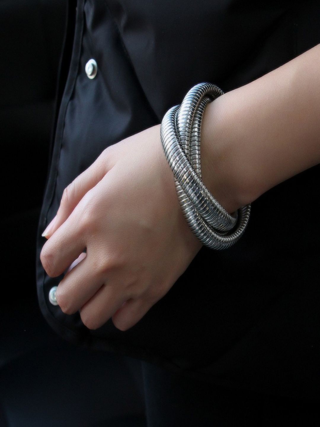 

AQUASTREET 18k Plated 12mm Waterproof Trio Snake Bangle, Silver