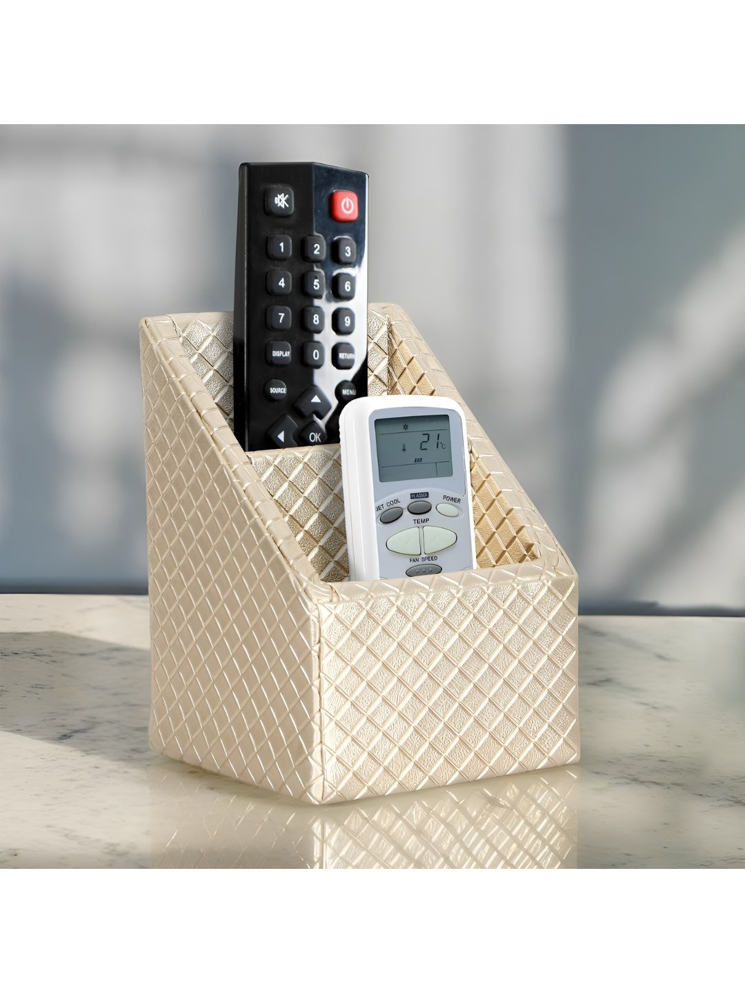 

THE HOME CO. Cream Colored Checks 2 Part Remote Holder, Gold
