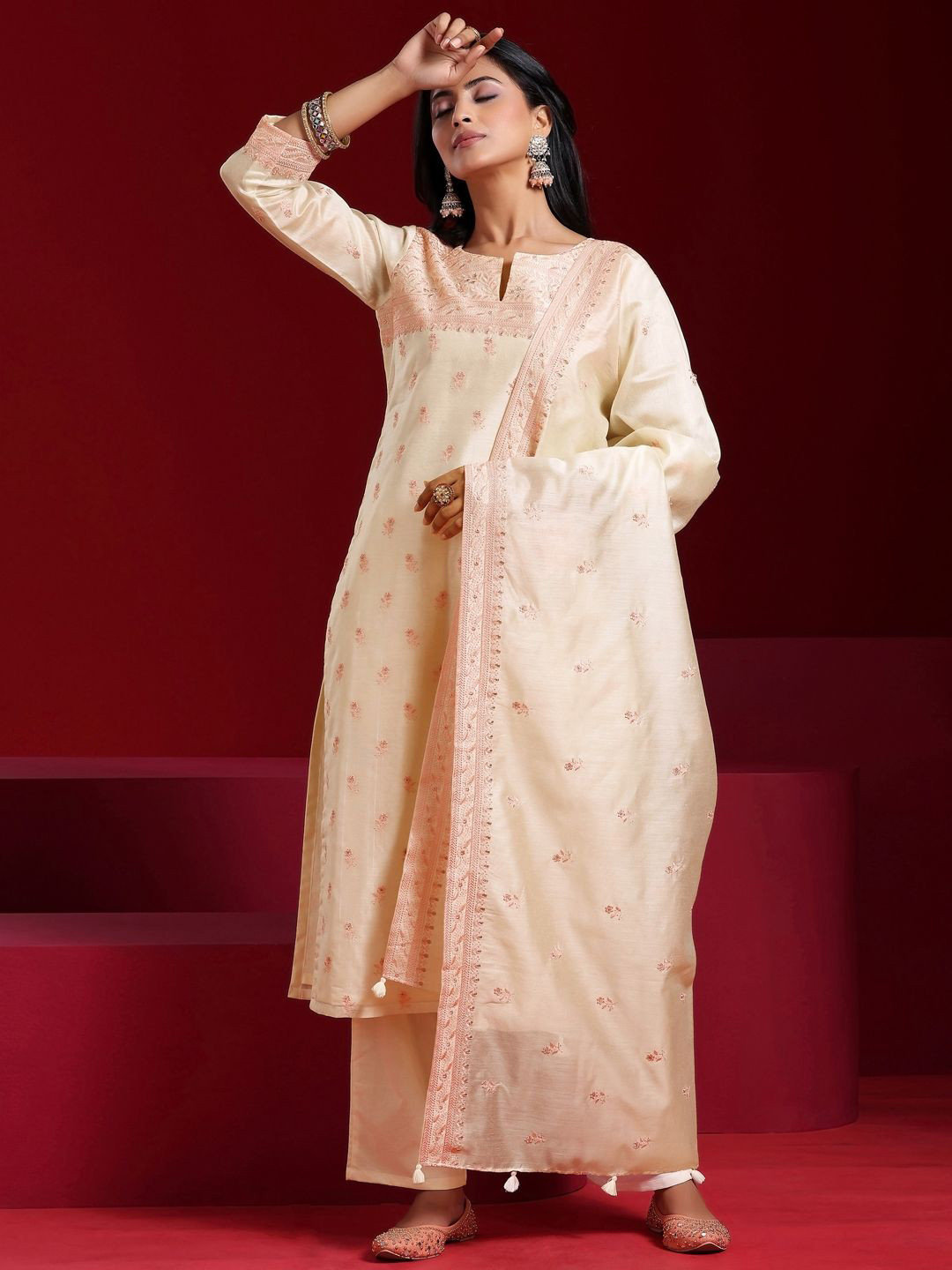 

Libas Art Floral Embroidered Chanderi Silk Straight Kurta With Trousers & Dupatta, Off white