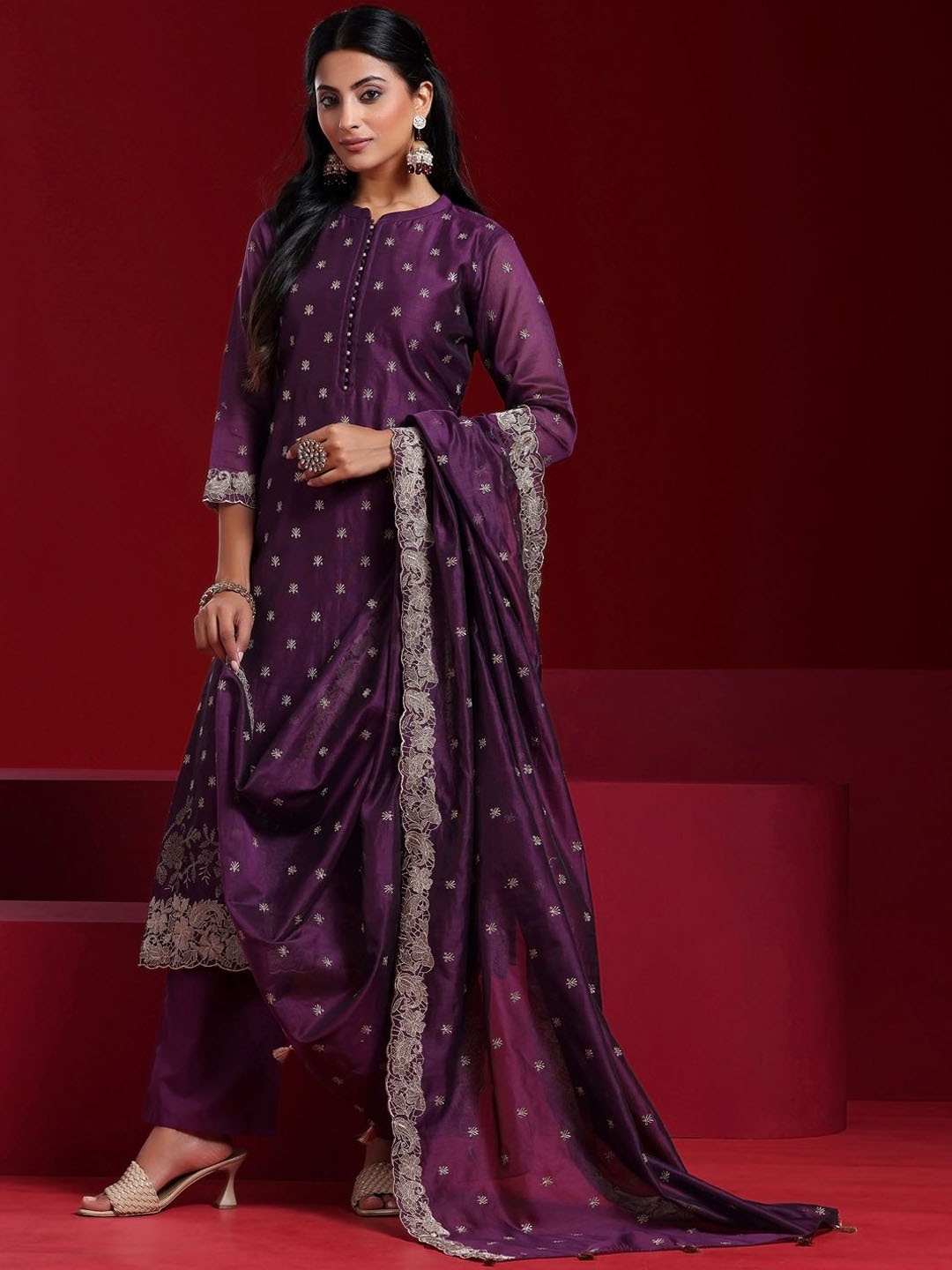 

Libas Art Floral Embroidered Regular Chanderi Silk Kurta with Trousers & With Dupatta, Burgundy