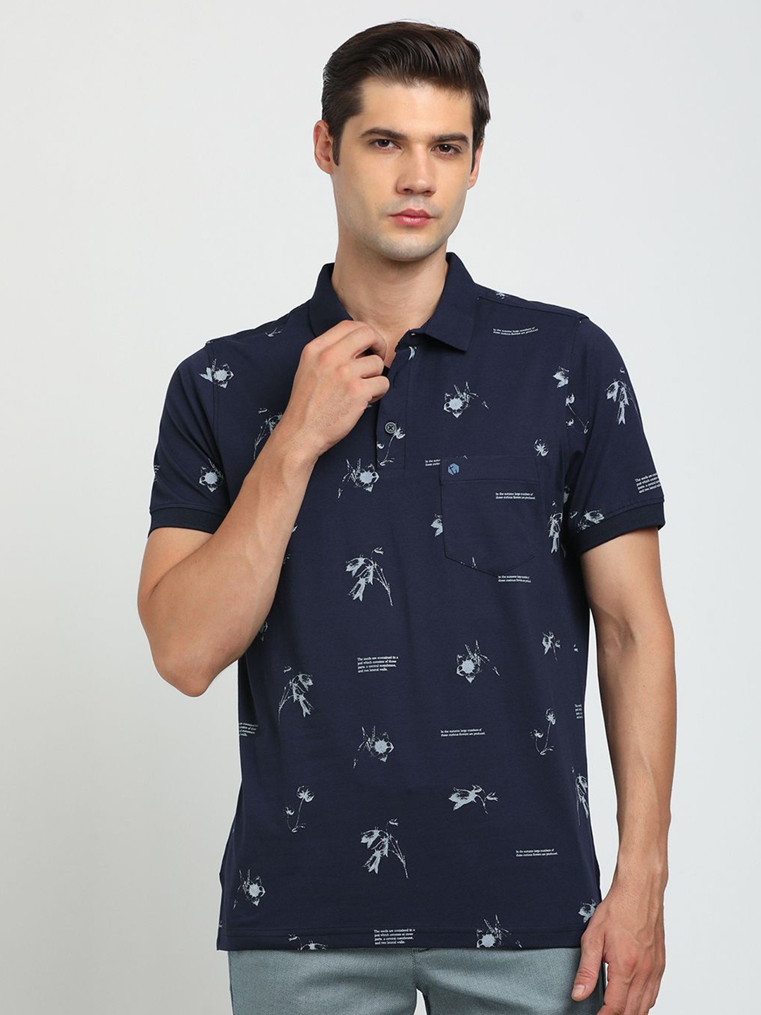 

Turtle Men Printed Polo Collar Pockets Slim Fit T-shirt, Navy blue