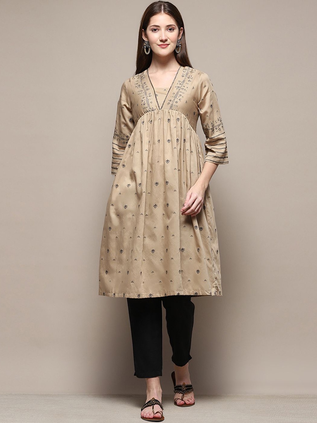 

Biba Women Geometric Flared Sleeves Thread Work Kaftan Kurta, Taupe