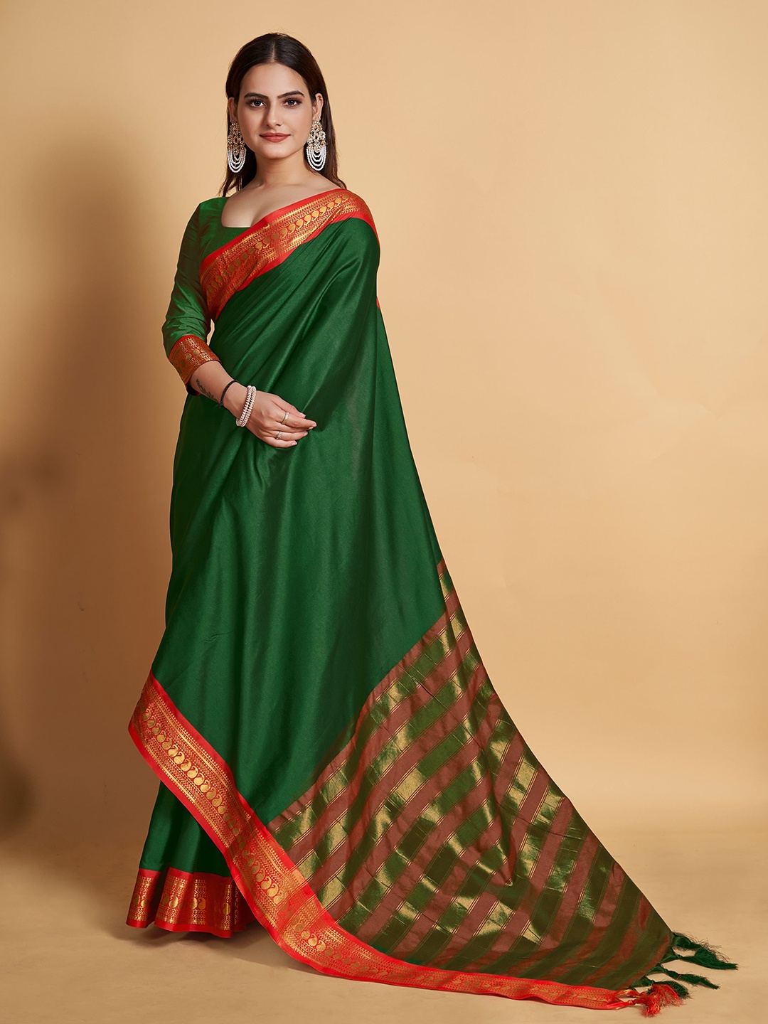

bansari textiles Solid Woven Design Zari Banarasi Saree, Green