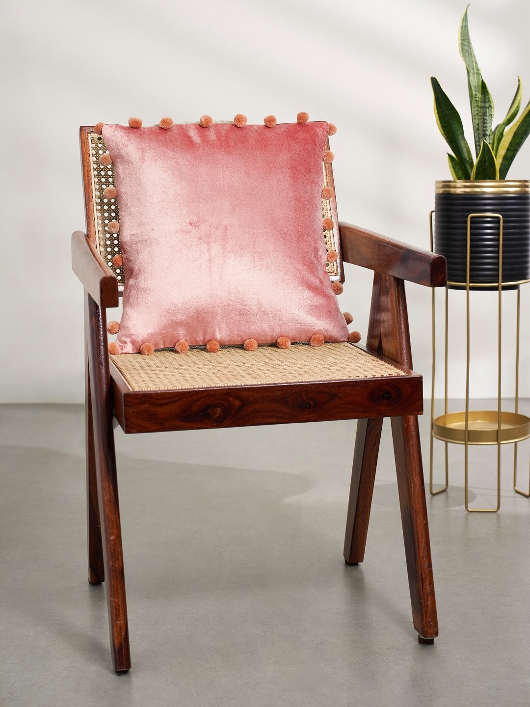 

Living scapes by Pantaloons Pink Cotton Square Cushion Covers