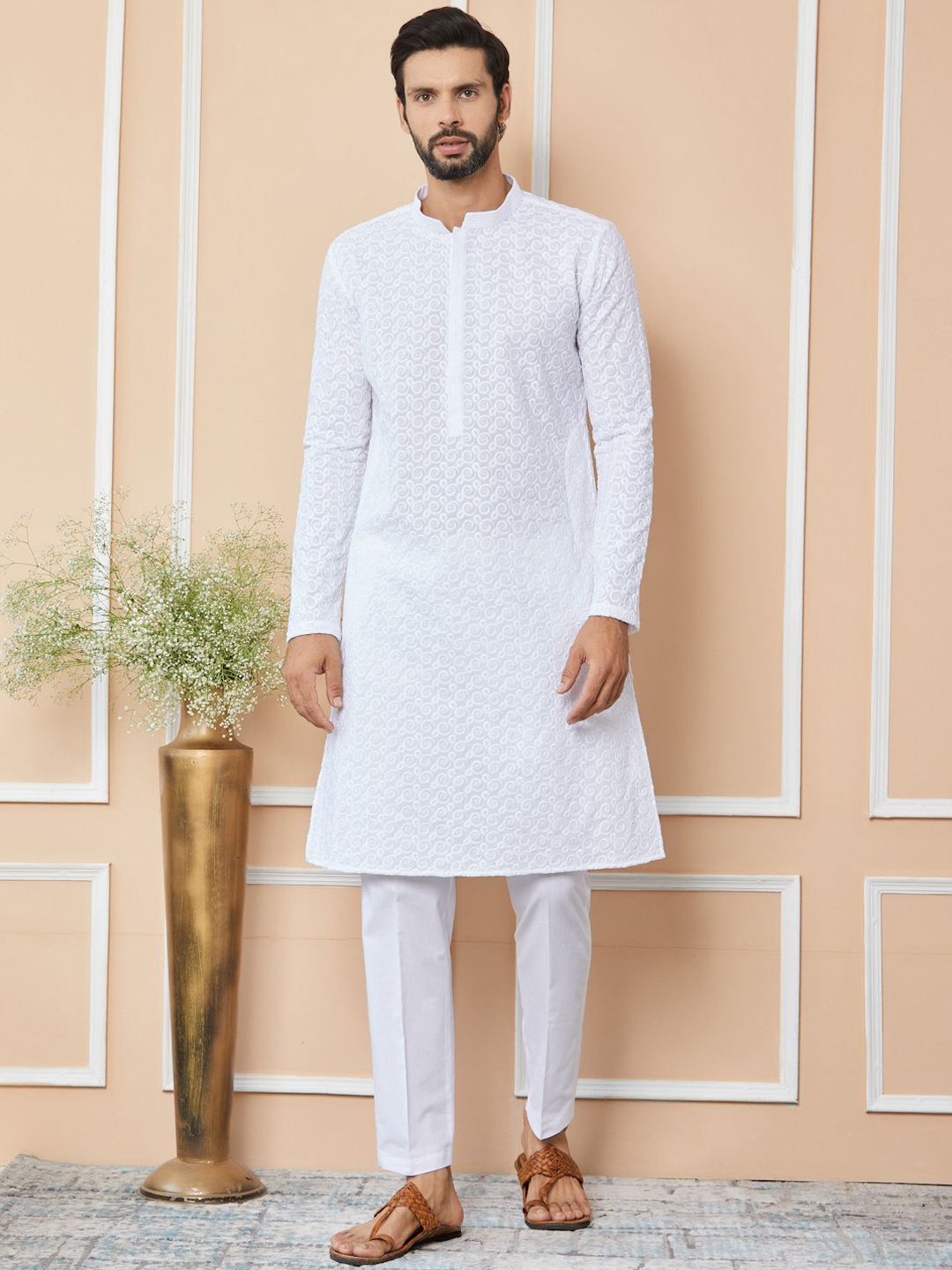 

See Designs Mandarin Collar Floral Printed Cotton Thread Work Straight Kurta, White